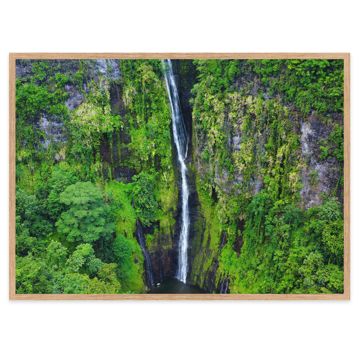 Fa’aruma’i Waterfall, Tahiti